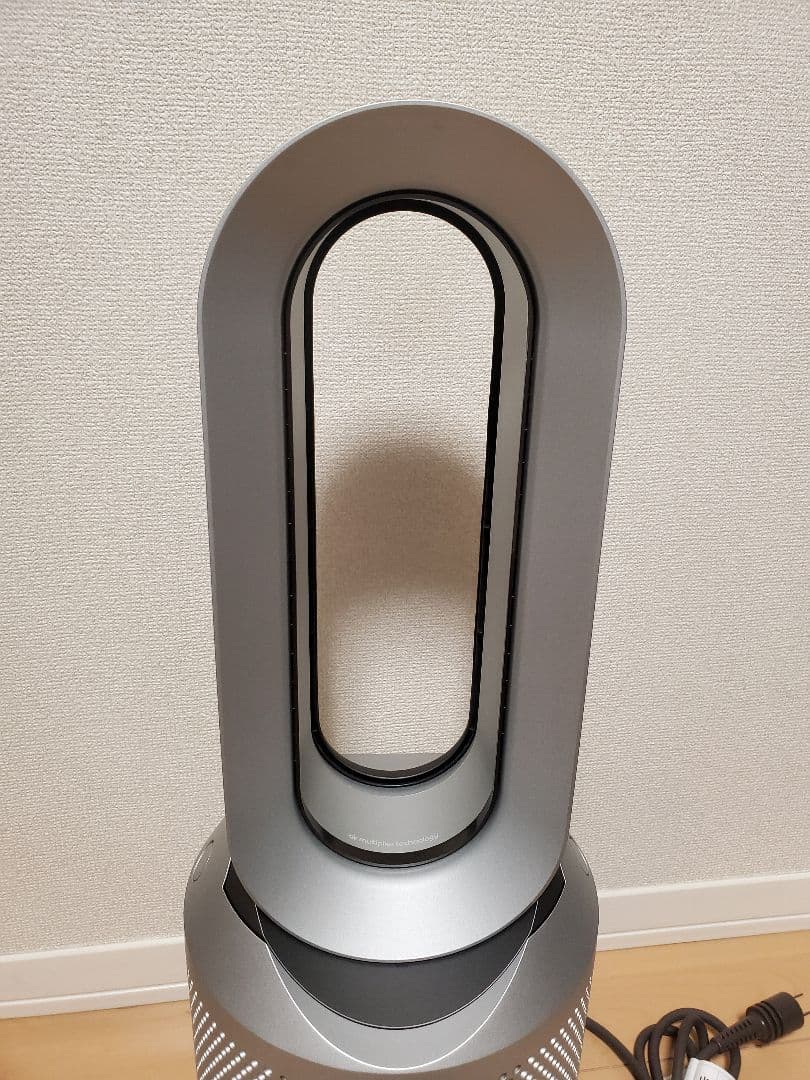 本日限定値下げ2024年Dyson ダイソン HOT+CooL HP00美品