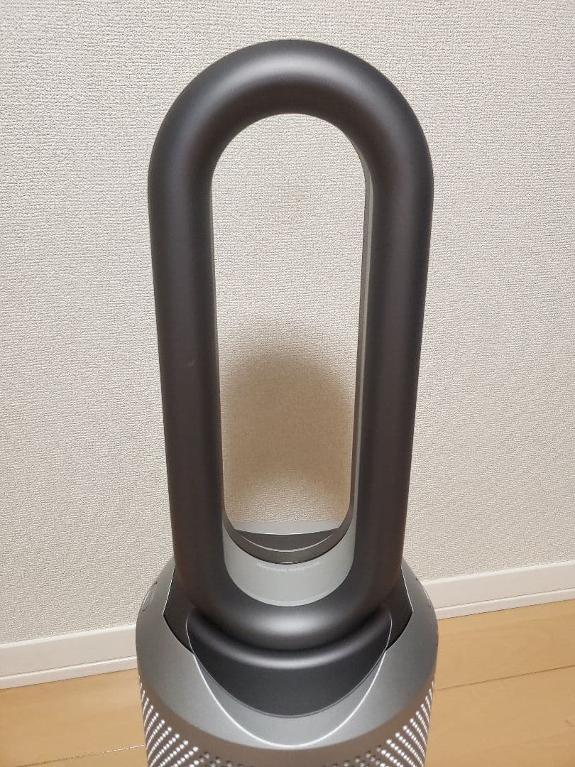 本日限定値下げ2024年Dyson ダイソン HOT+CooL HP00美品