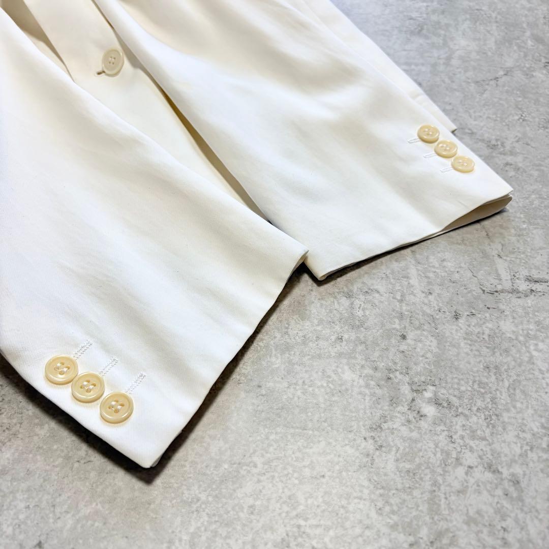 最高級ラインGIORGIOARMANI White tailoredjaket
