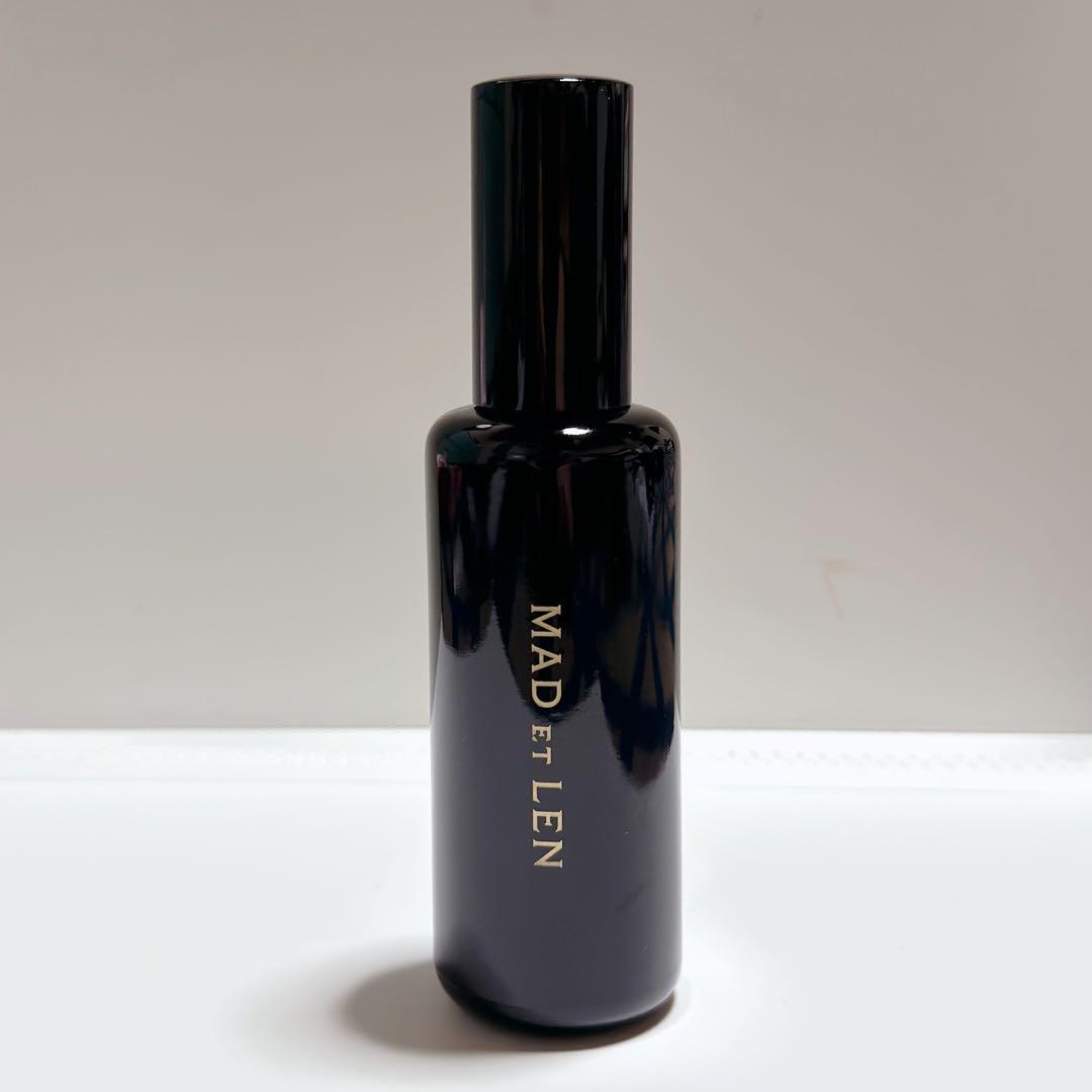 新品同様☆マドエレン　パルファンミスト　レッドムスク　50ml