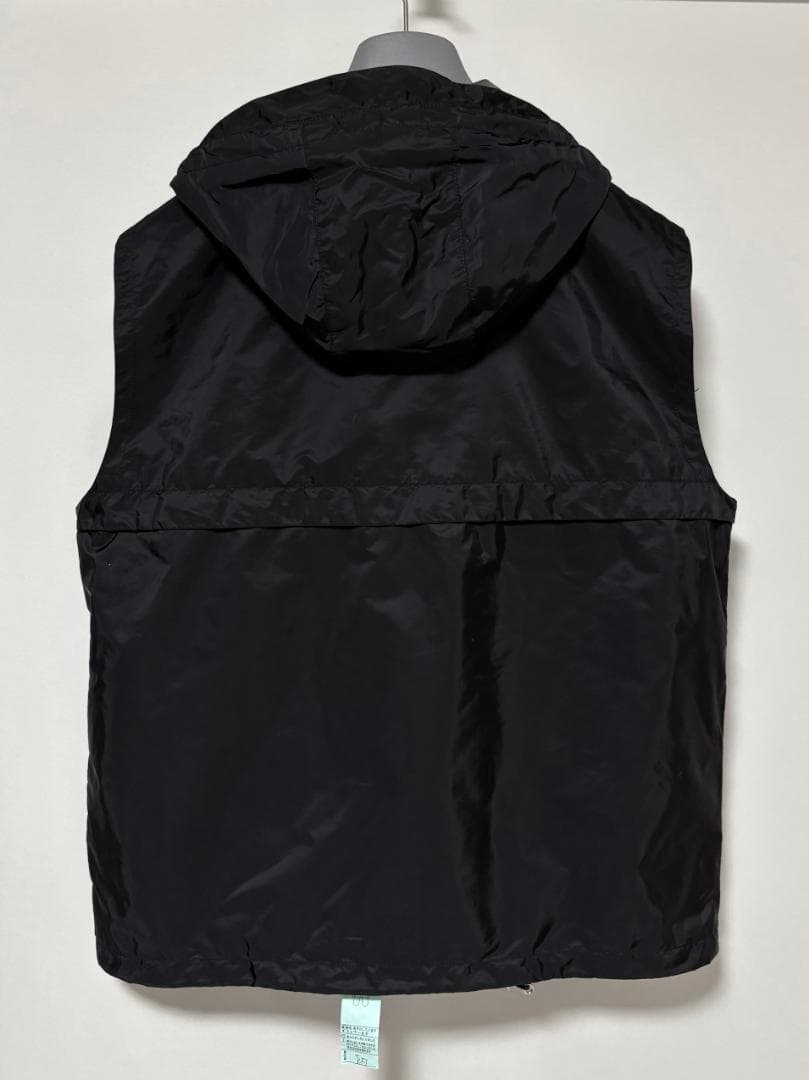 正規品★PRADA Re-Nylon フードベスト SGB461【50】