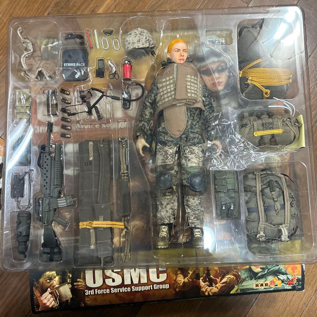 1/6 USMC パラシュター女性兵士(HotToysホットトイズ)