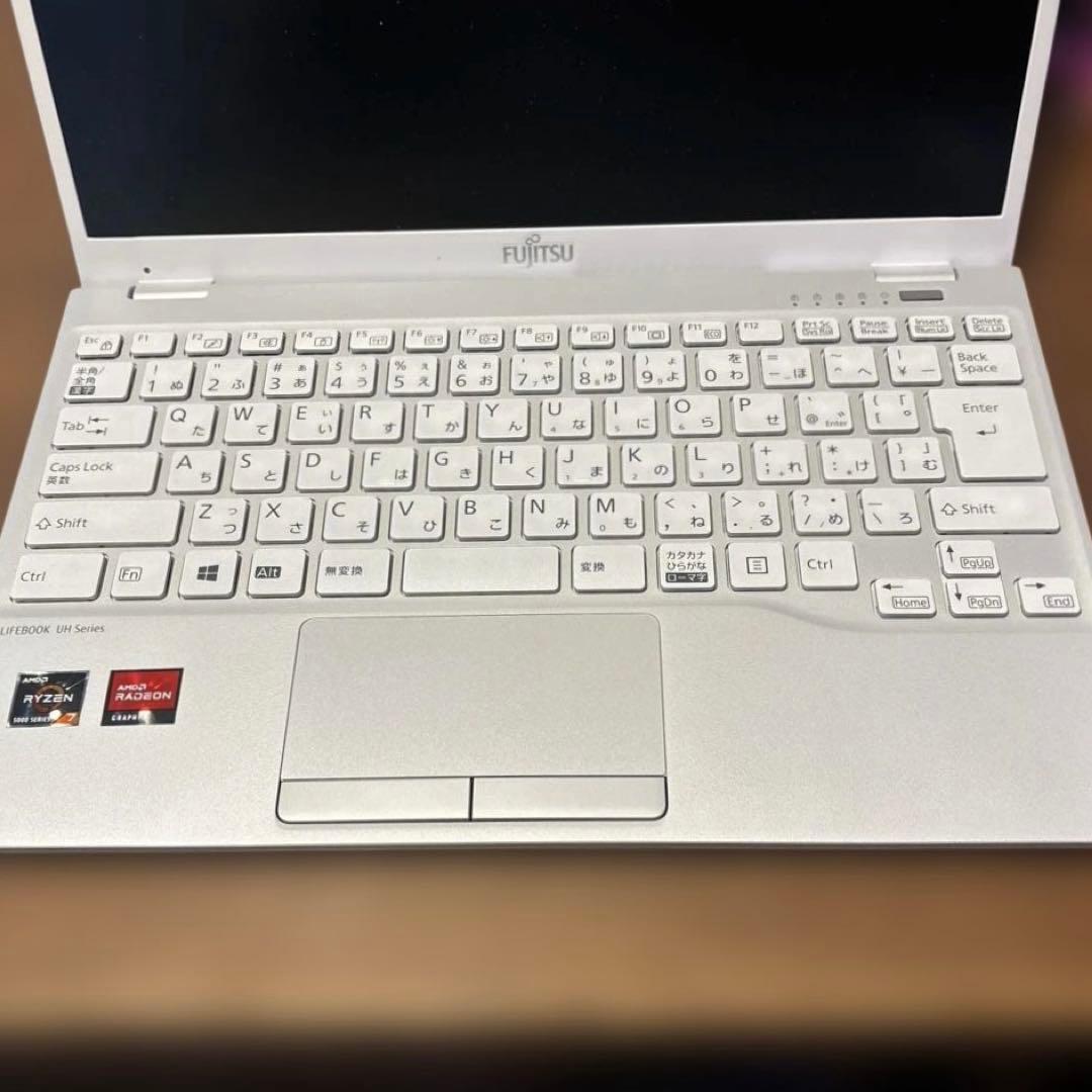 富士通　LIFEBOOK UH75/F3 ジャンク品