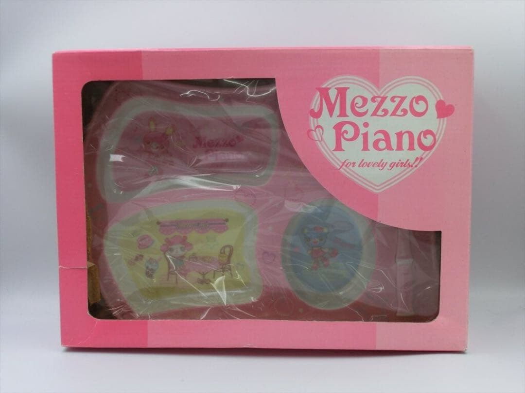 いちごさん専用　MEZZO PIANO ノベルティ色々とお洋服やバックの福袋