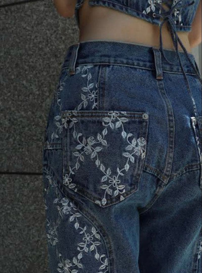 パンツ fetico FLOWER EMBROIDERED WIDE JEANS