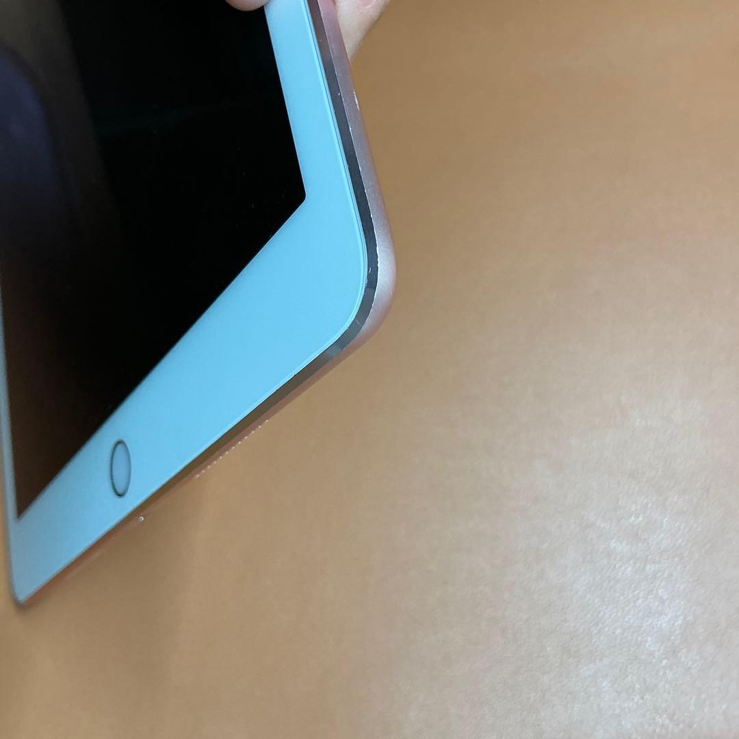 iPad Pro 9.7インチ 32GB Wi-Fiモデル（ローズゴールド）