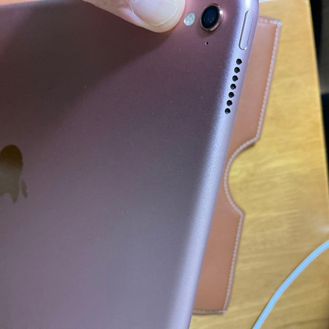 iPad Pro 9.7インチ 32GB Wi-Fiモデル（ローズゴールド）