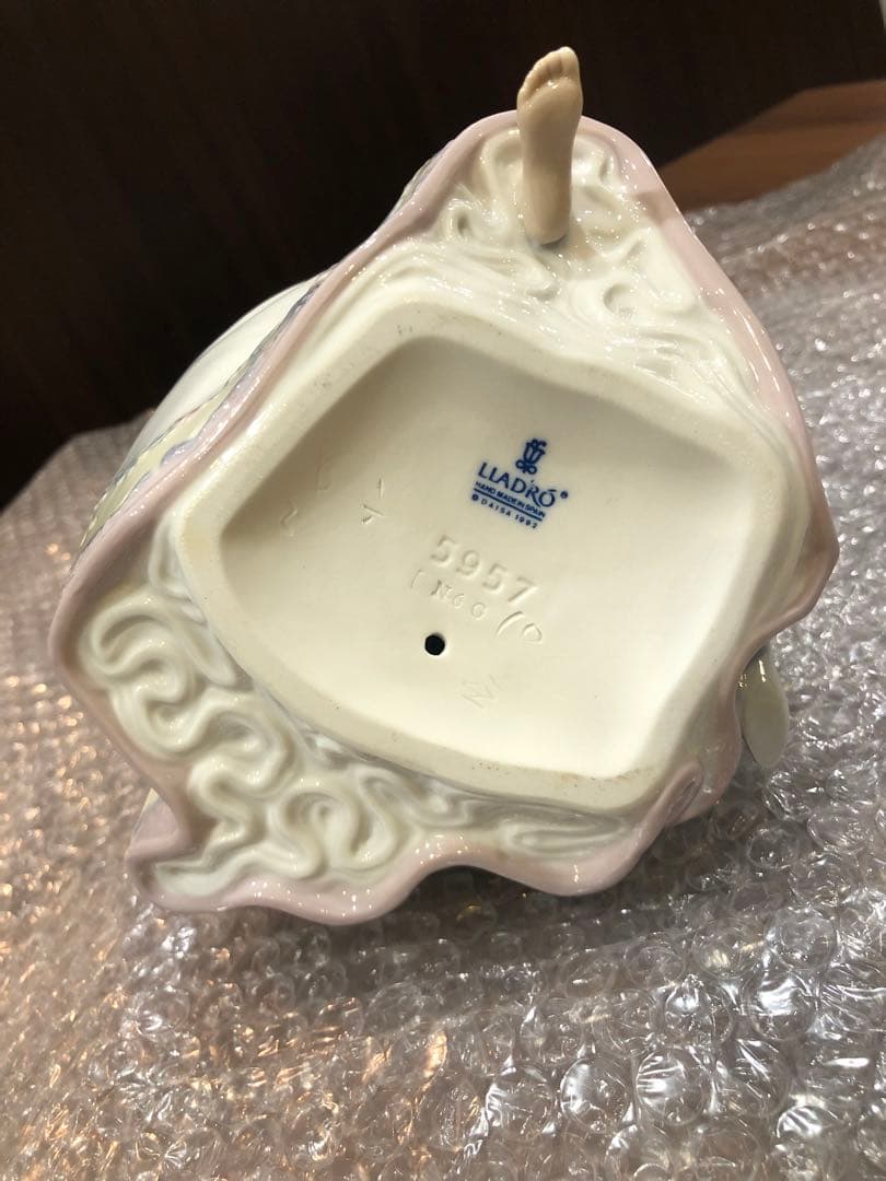 ブ*ブ様 LLADRO リヤドロ　シンデレラ　宮殿の階段で　陶器