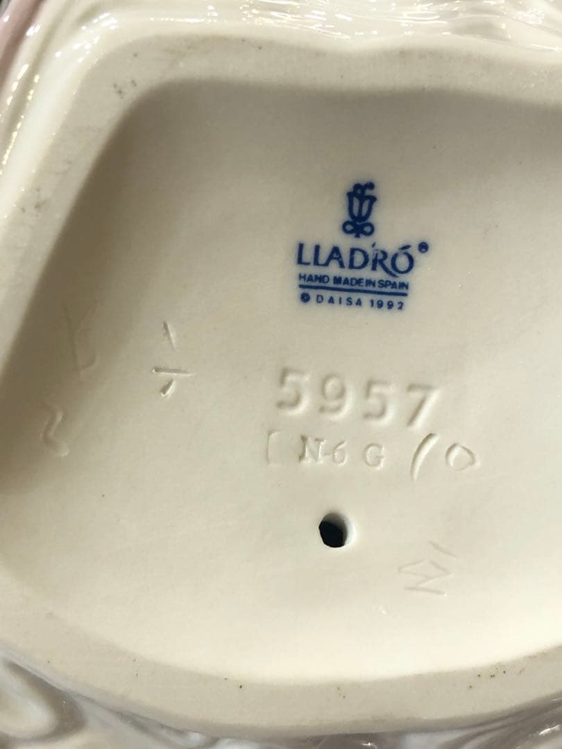 ブ*ブ様 LLADRO リヤドロ　シンデレラ　宮殿の階段で　陶器