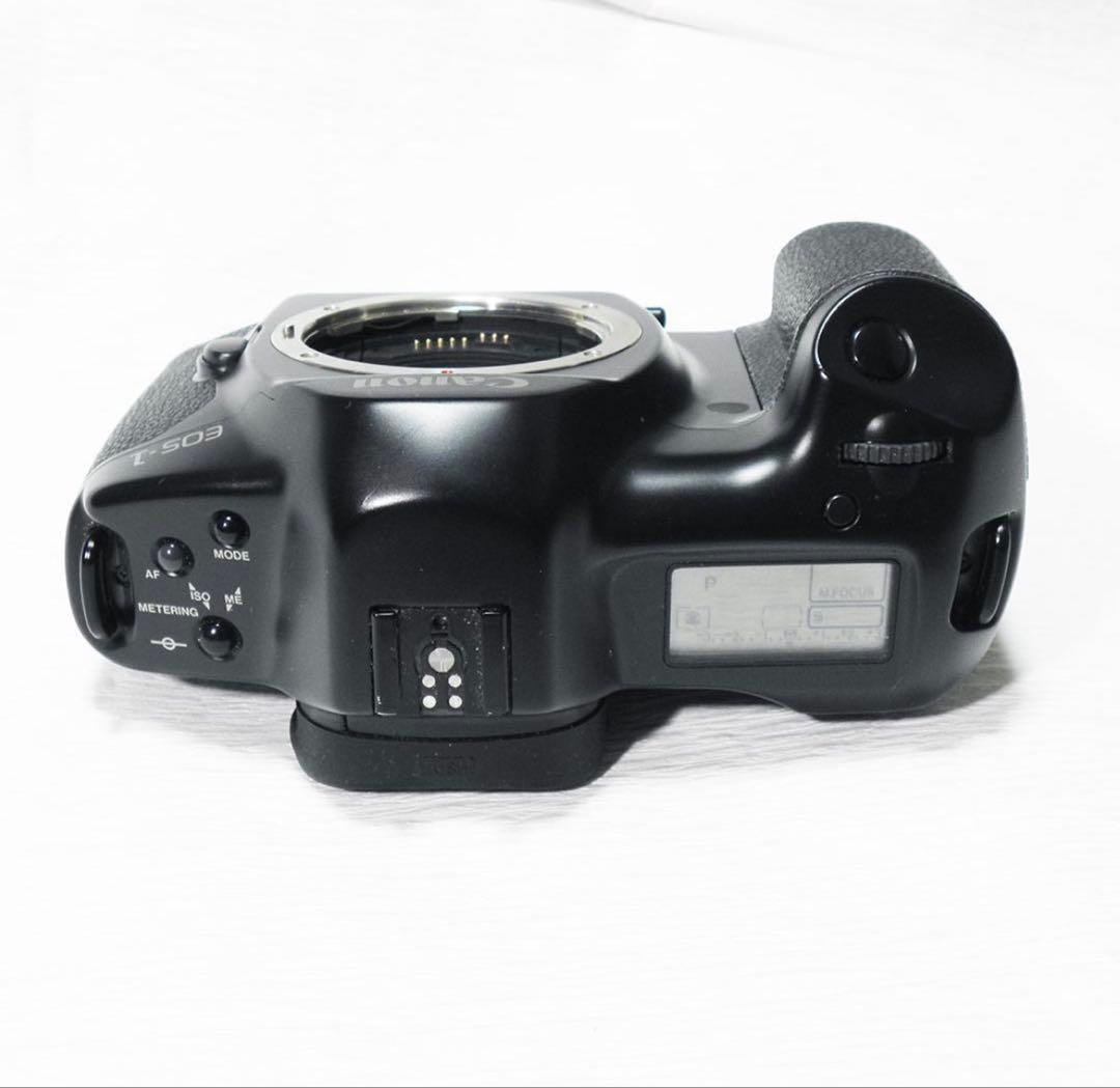 Canon最高峰AF一眼レフカメラ EOS-1レンズ2本付きセット