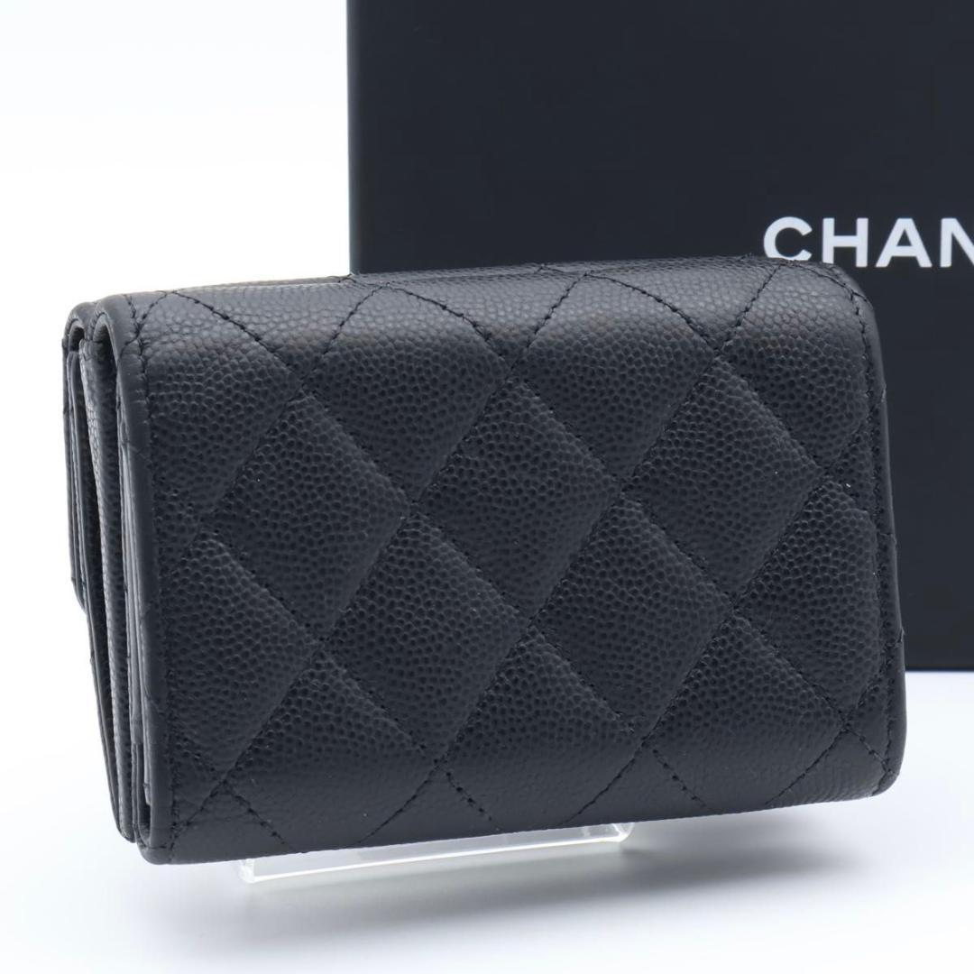 【超極美品】CHANEL 19 ディズヌフ　三つ折りコンパクト　キャビアスキン