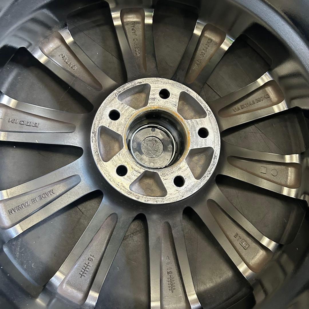 中古アルミ美品18x7.5 ヴェネルディ　メッキカラー　クラウン、アルファード等