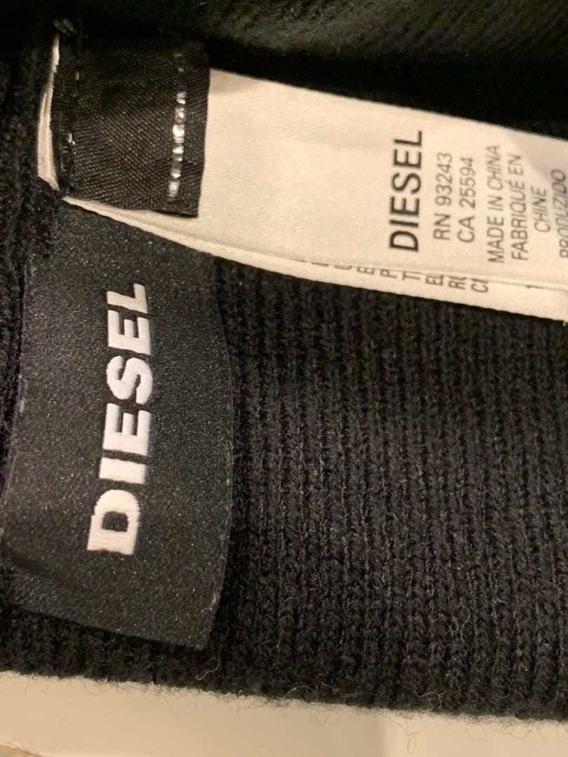 【極美品】DIESEL 蛇刺繍キャップとビーニー　ブラックハット　2点セット