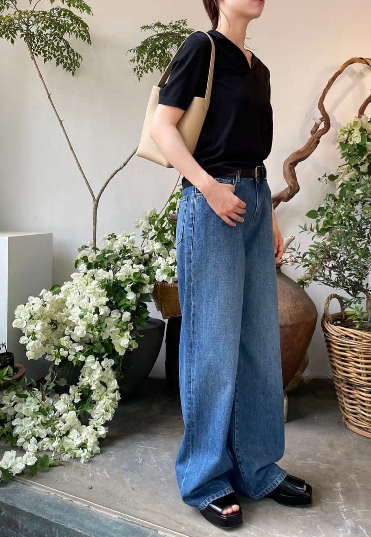 THE ROW ザロウ　Eglitta jean ブルー