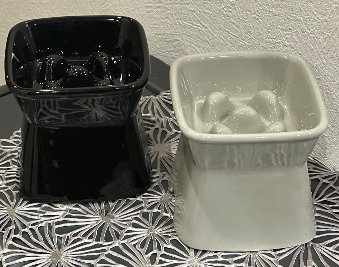 m*꙳様 【手作り工房夕立窯】早食い防止 陶器製フードボウル《ブラック・グレー》