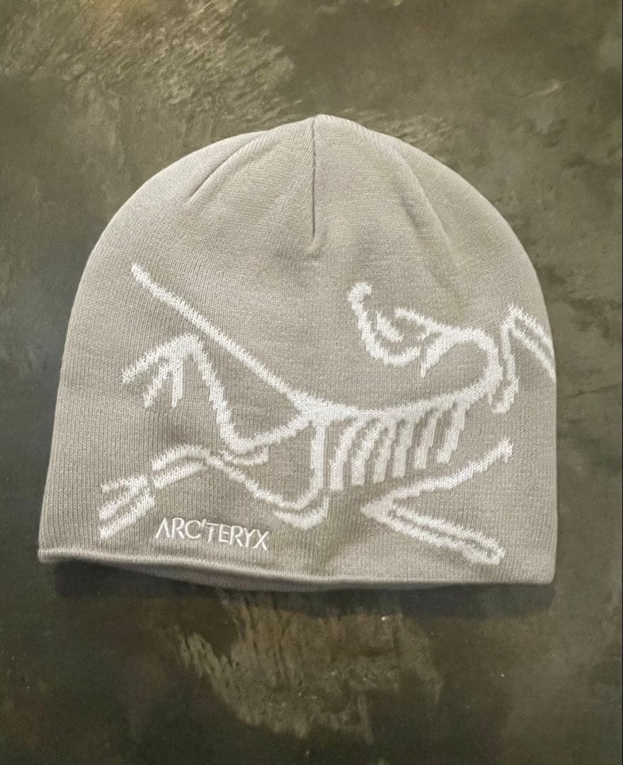 ARC'TERYX ニット帽 グレー スケルトンデザイン
