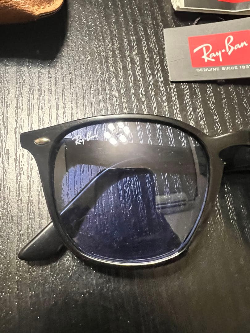 みさん専用　Ray-Ban RB4259-F サングラス ブルーレンズ