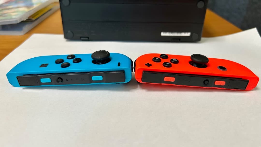 Nintendo Switch本体　と　ソフト「あつまれどうぶつの森」