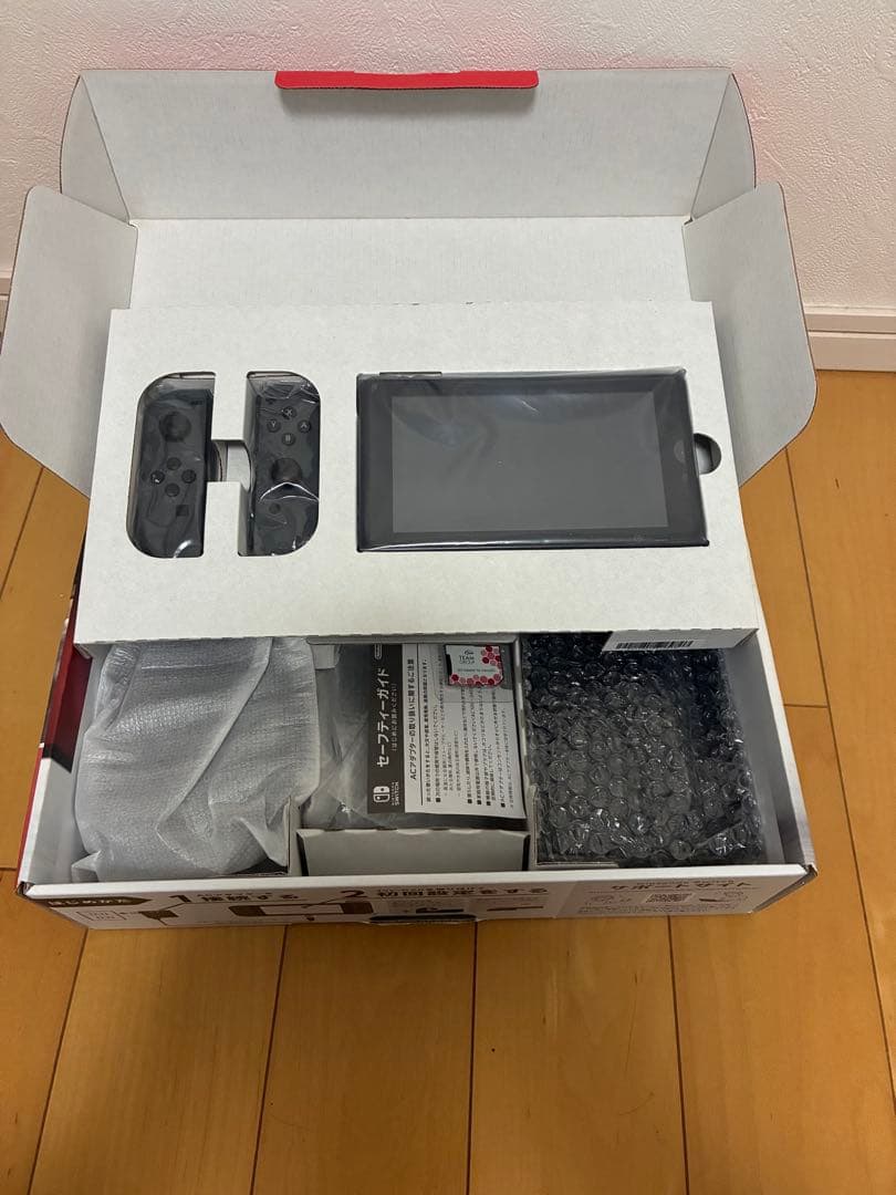 【訳あり】Nintendo Switch 本体 ブラック おまけ付き