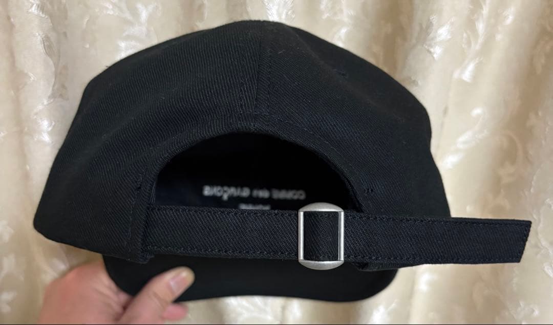 COMME des GARCONS HOMMEブラックロゴキャップHN-K601