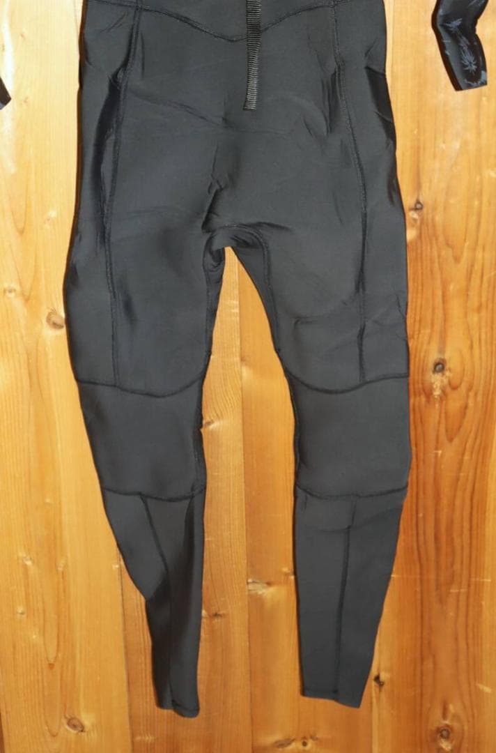 新品 BILLABONG SYNERGY ウェットスーツ フルスーツ3/2mmⒽ