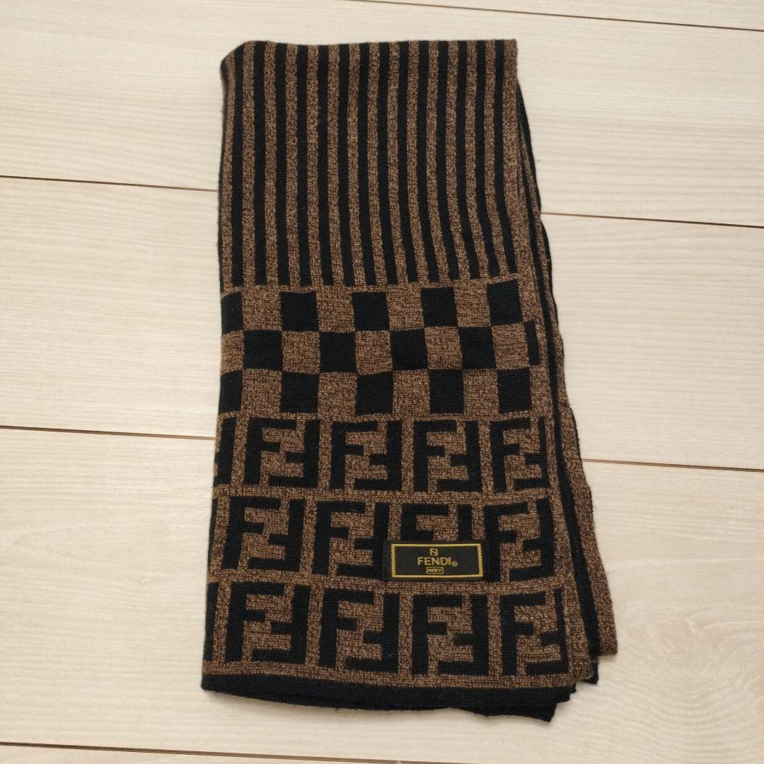 し*ば様 FENDI ストライプデザイン ズッカ柄 ニットマフラー