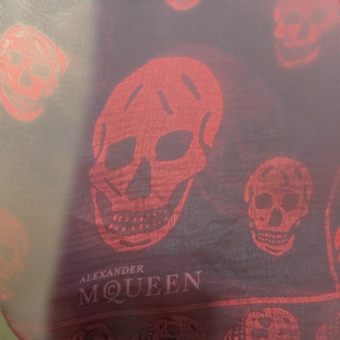 ALEXANDER MCQUEEN スカル柄ストール