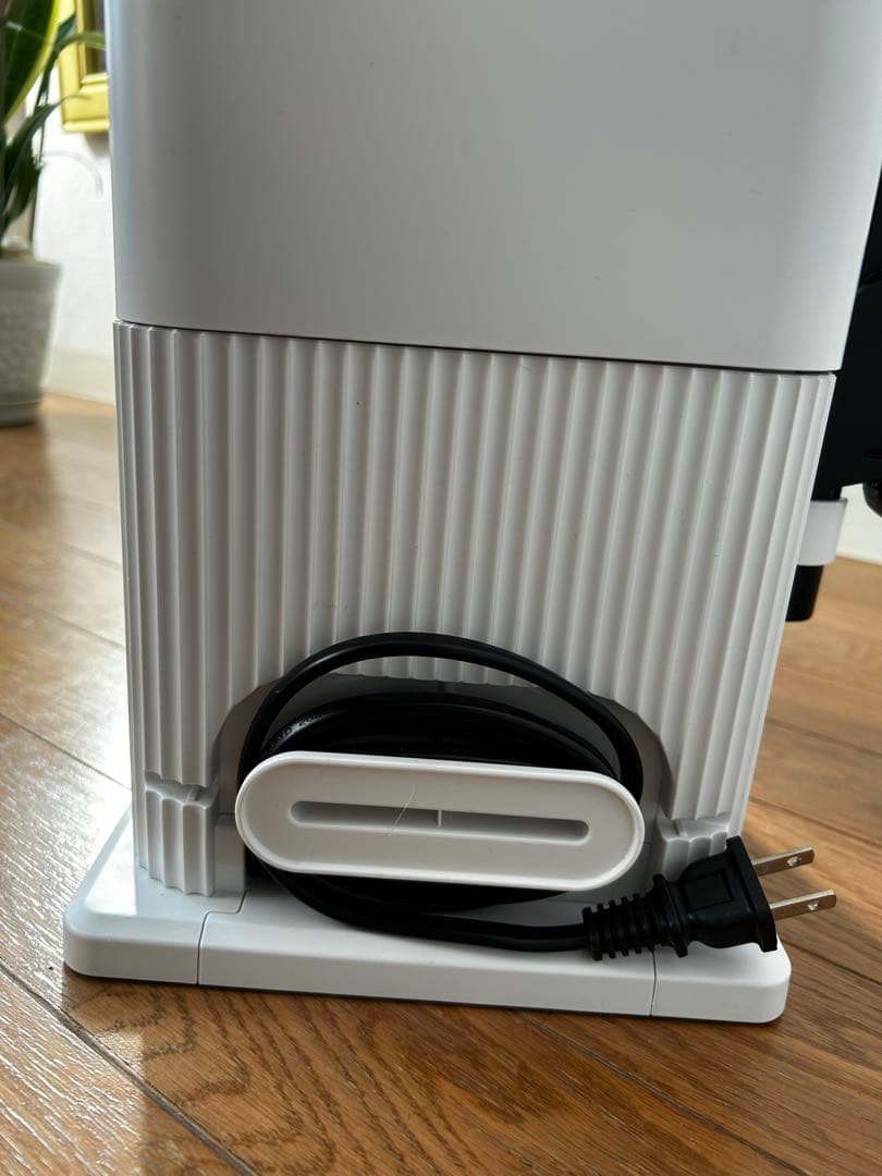 シャーク掃除機　自動ゴミ収集ドック付き