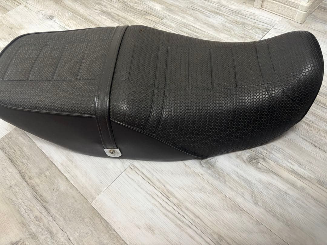 ZRX400 純正シート