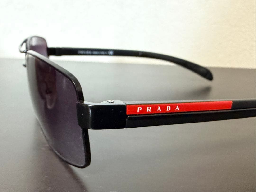 PRADA プラダ サングラス