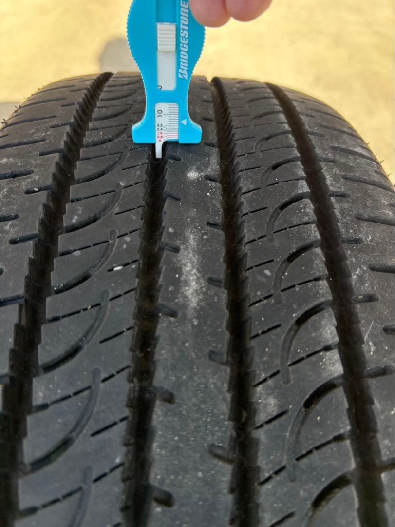 【ガチャピン】YOKOHAMA 225/55R18 2023年製