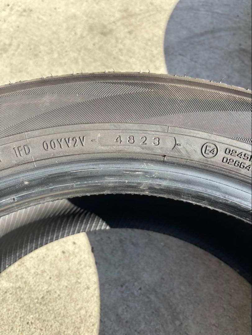 【ガチャピン】YOKOHAMA 225/55R18 2023年製