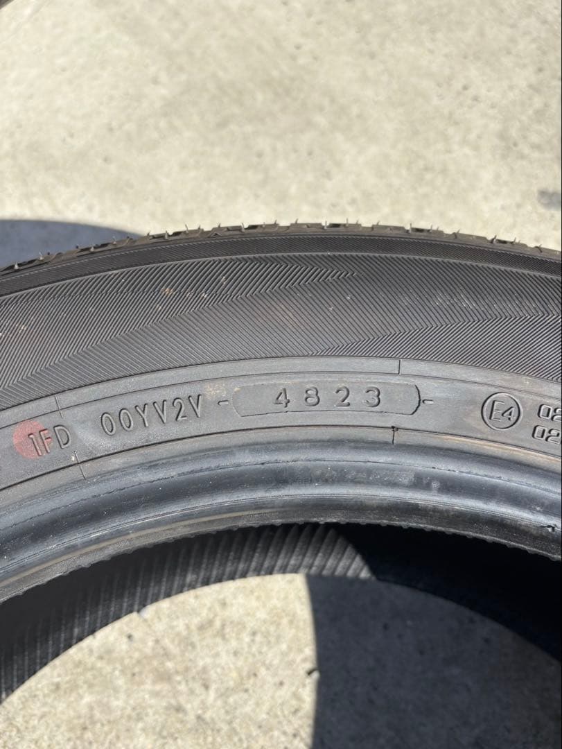 【ガチャピン】YOKOHAMA 225/55R18 2023年製