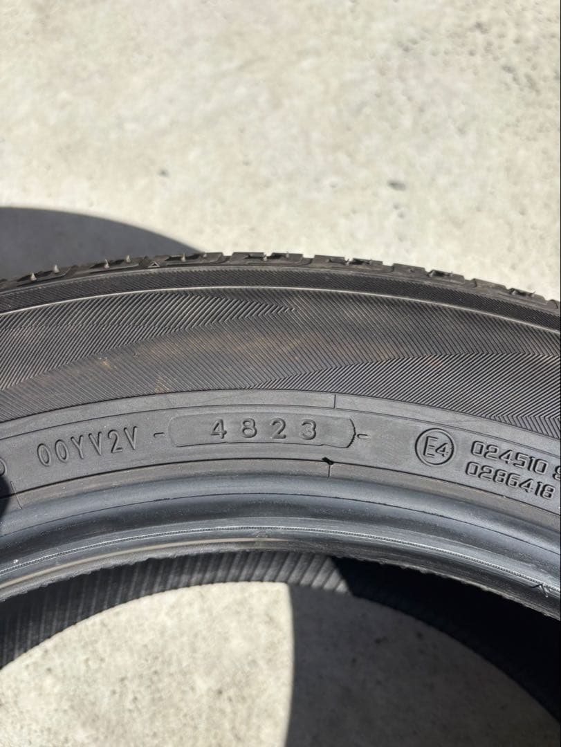 【ガチャピン】YOKOHAMA 225/55R18 2023年製