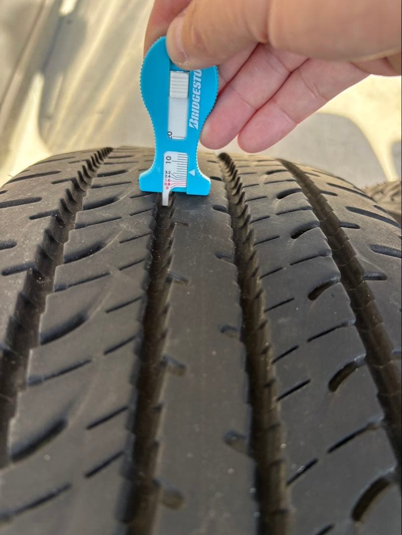 【ガチャピン】YOKOHAMA 225/55R18 2023年製