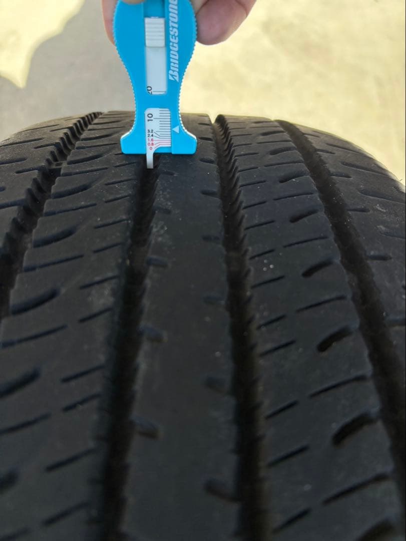 【ガチャピン】YOKOHAMA 225/55R18 2023年製