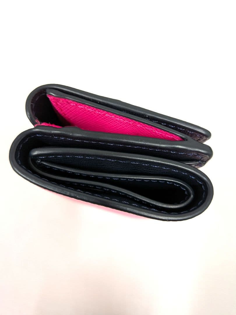 ✨️kate spade✨️三つ折りコンパクト財布(未使用)