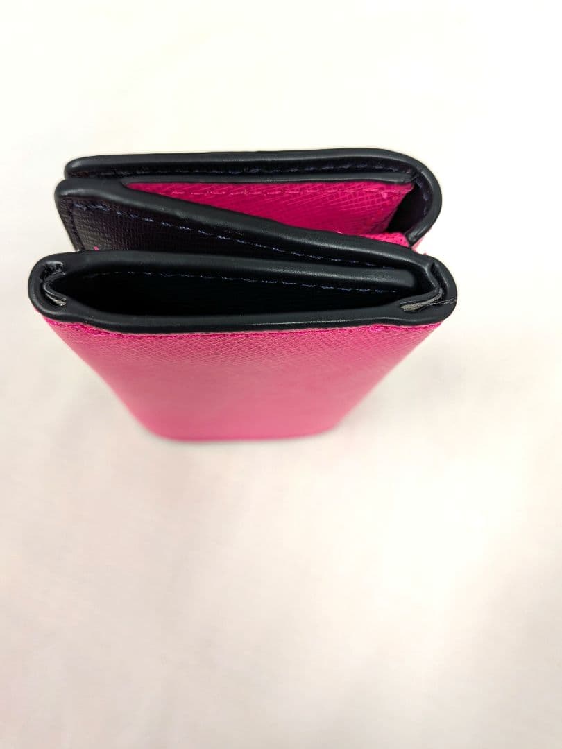 ✨️kate spade✨️三つ折りコンパクト財布(未使用)