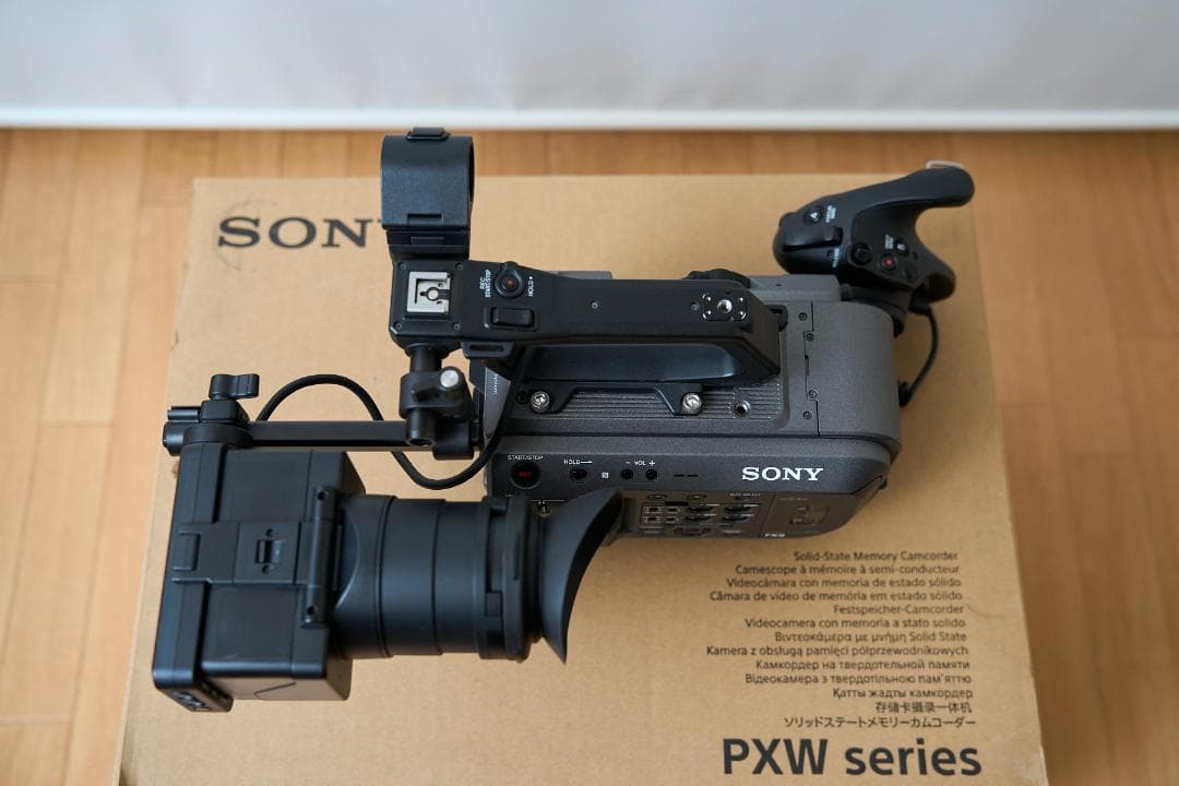 【美品】 Sony PXW-FX9 XDCAM XQDカード×2枚+リーダー付属