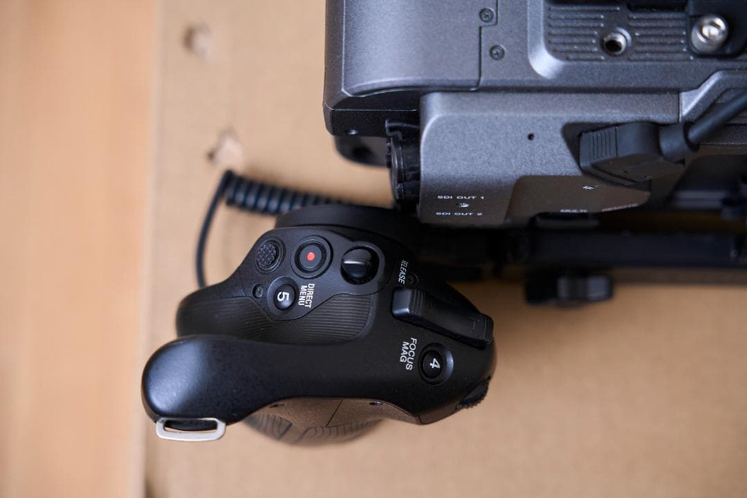 【美品】 Sony PXW-FX9 XDCAM XQDカード×2枚+リーダー付属