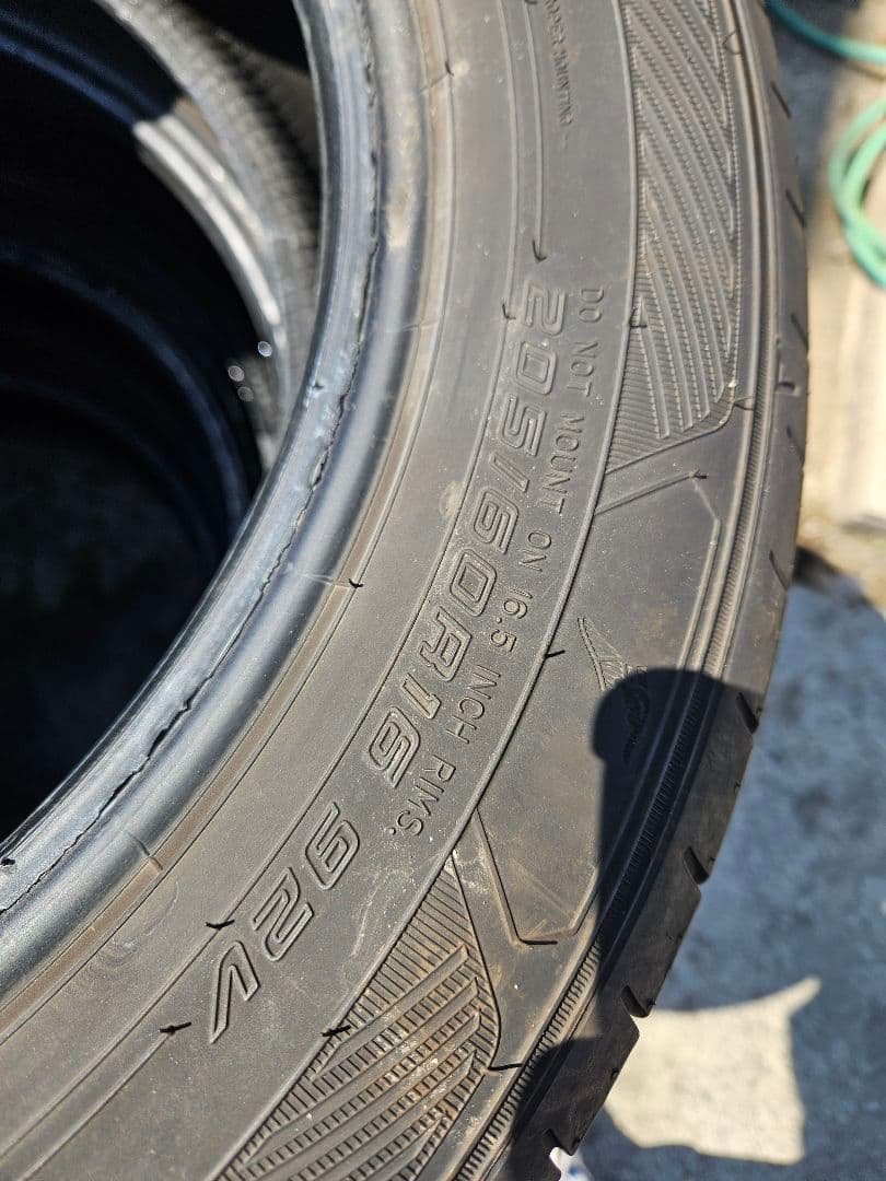 グッドイヤー　205/60R16 夏タイヤ4本セット