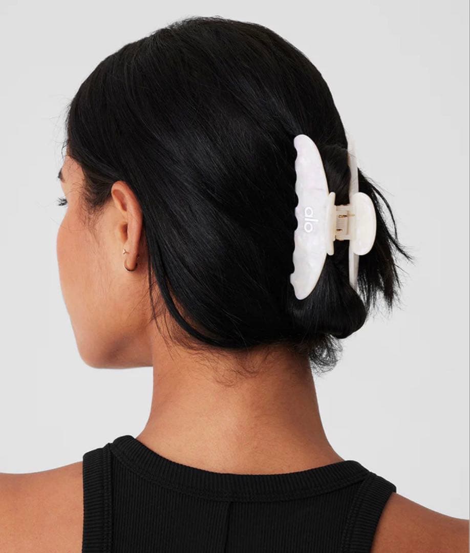 alo ヘアクリップ 一日二日で発送