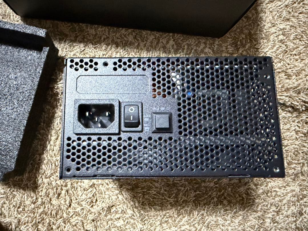 ROG STRIX 1000W 電源ユニット
