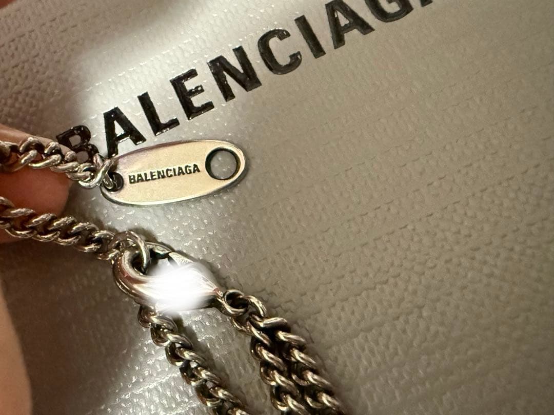 °)balenciaga BB ICON TANGLED NECKLACE