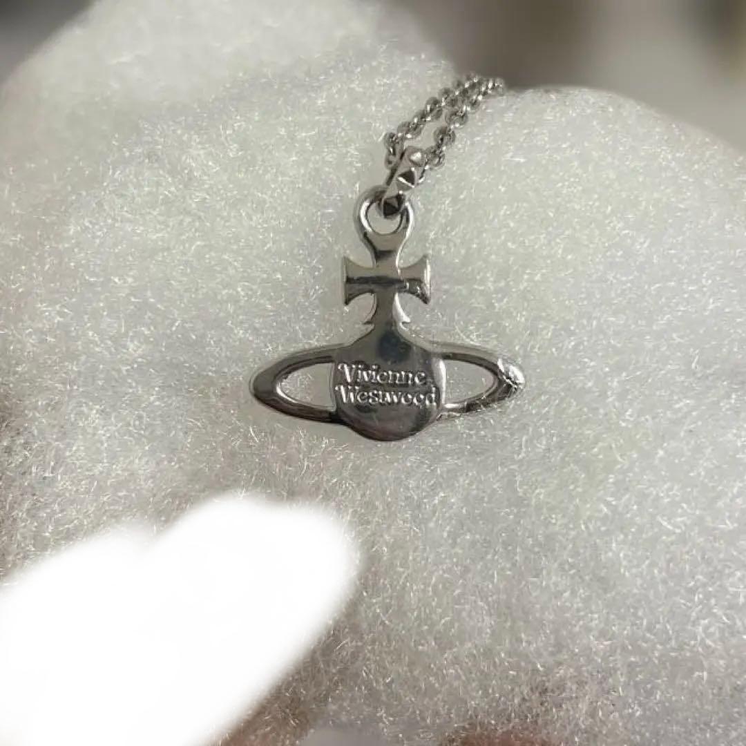 ヴィヴィアン Vivienne Westwood バスレリーフ ネックレス 黒