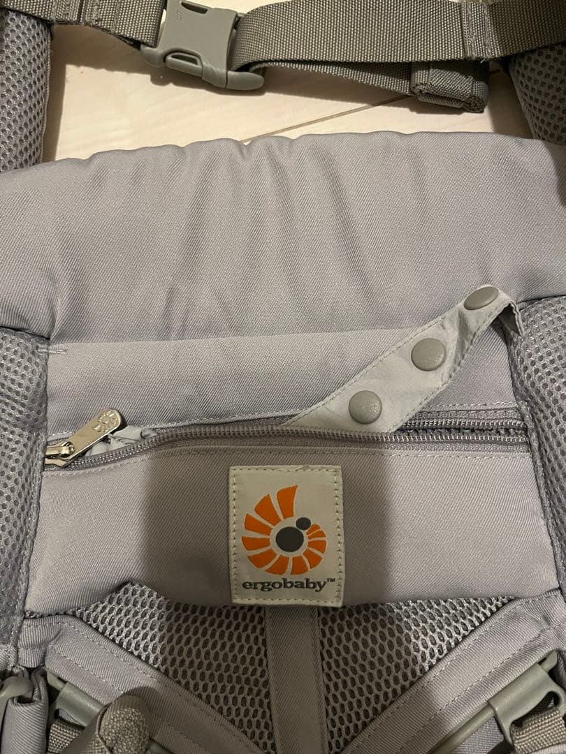 ergobaby 抱っこ紐 グレー ポーチ付き