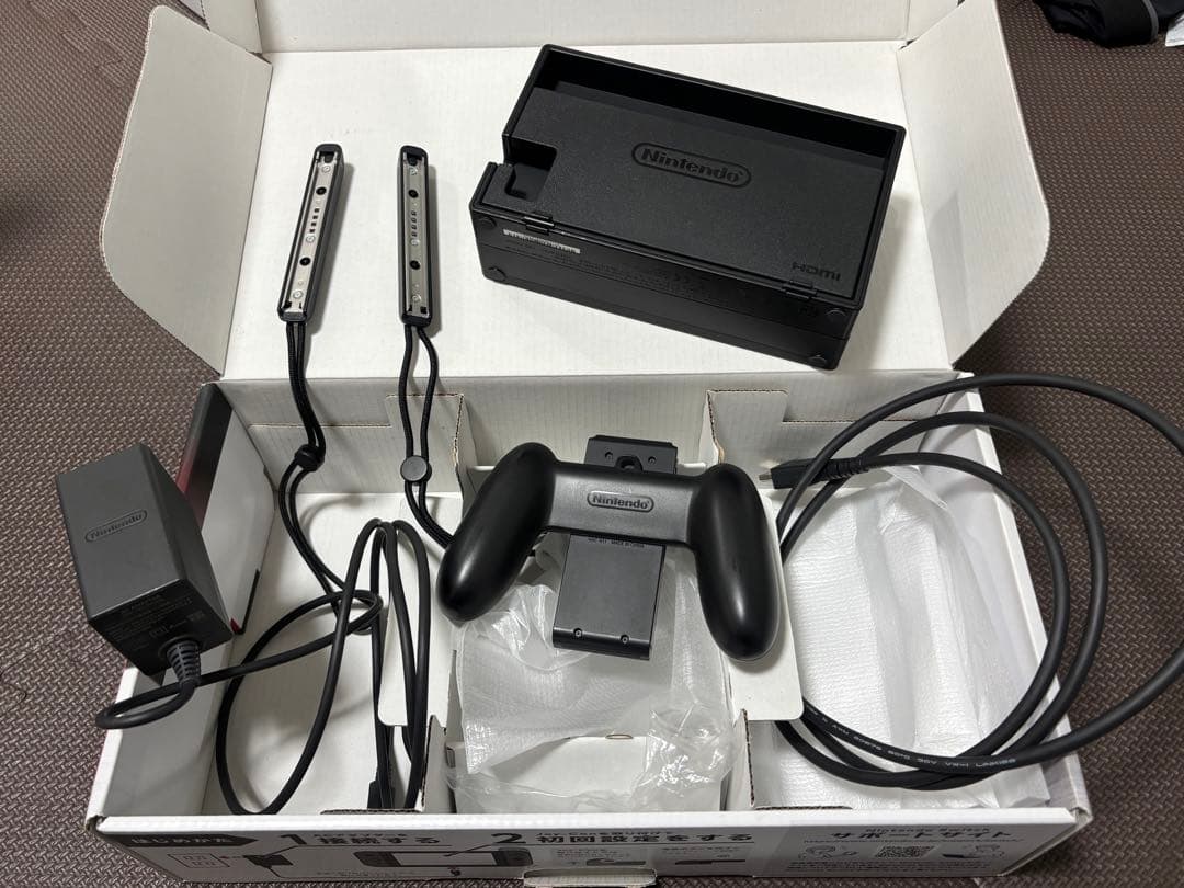 た*ろ様 Nintendo Switch グレー 本体　付属品