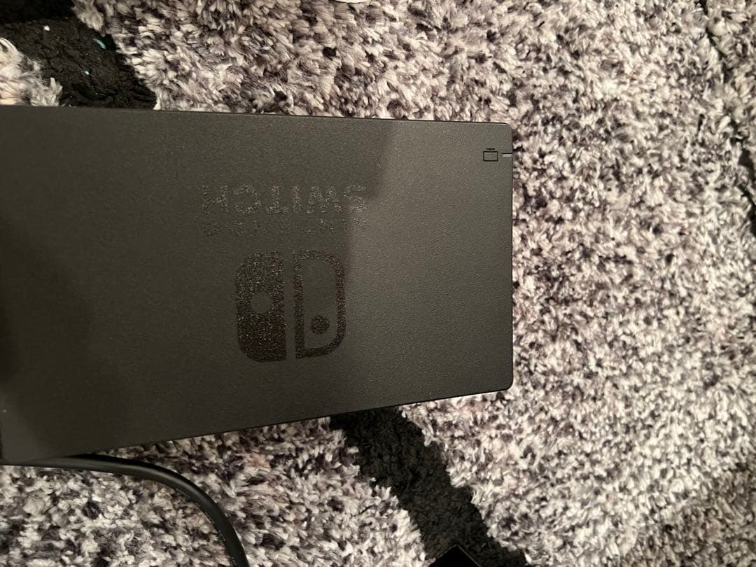 任天堂 Switch 本体 グレー/赤 JoyCon + プロコン　+ 充電付き
