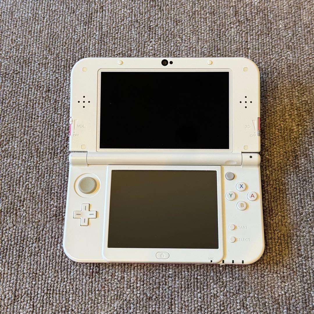 Newニンテンドー3DS LL ピンク×ホワイト 箱付き