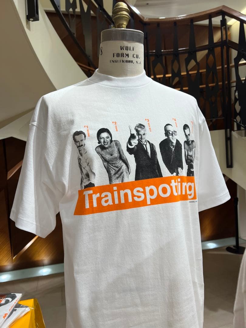 Behind the Scenes ビハインドザシーンズ　Tシャツ